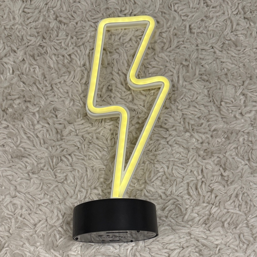 Neon Lightning Bolt Light